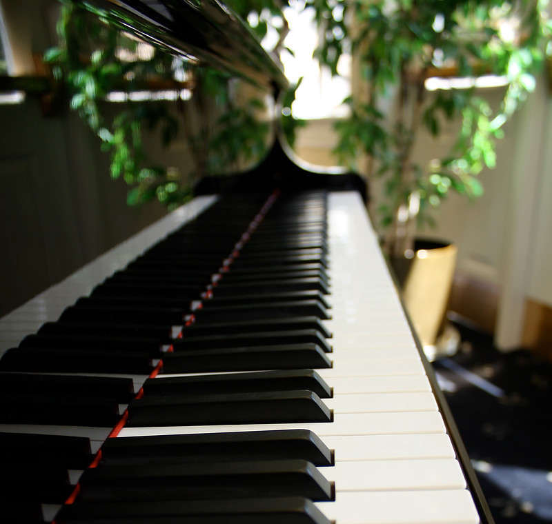 Music Therapy with Maureen Hearns