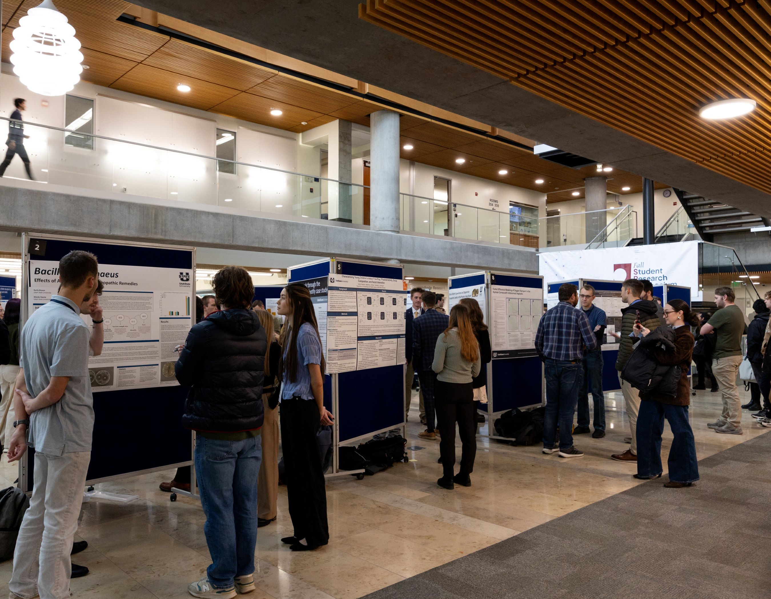 FSRS picture of presenting posters